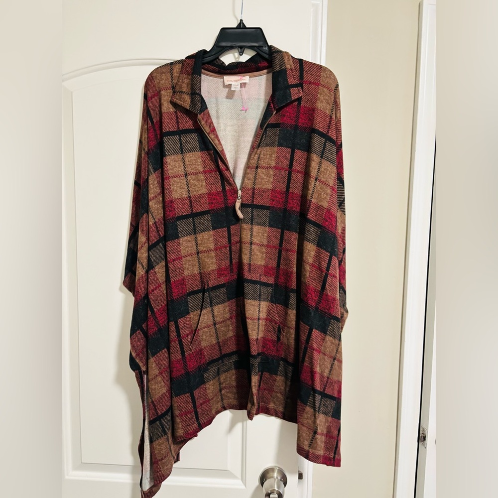 STAN HERMAN, Plaid Zip-Front Poncho Top in Brown, Red & Black, Size Large